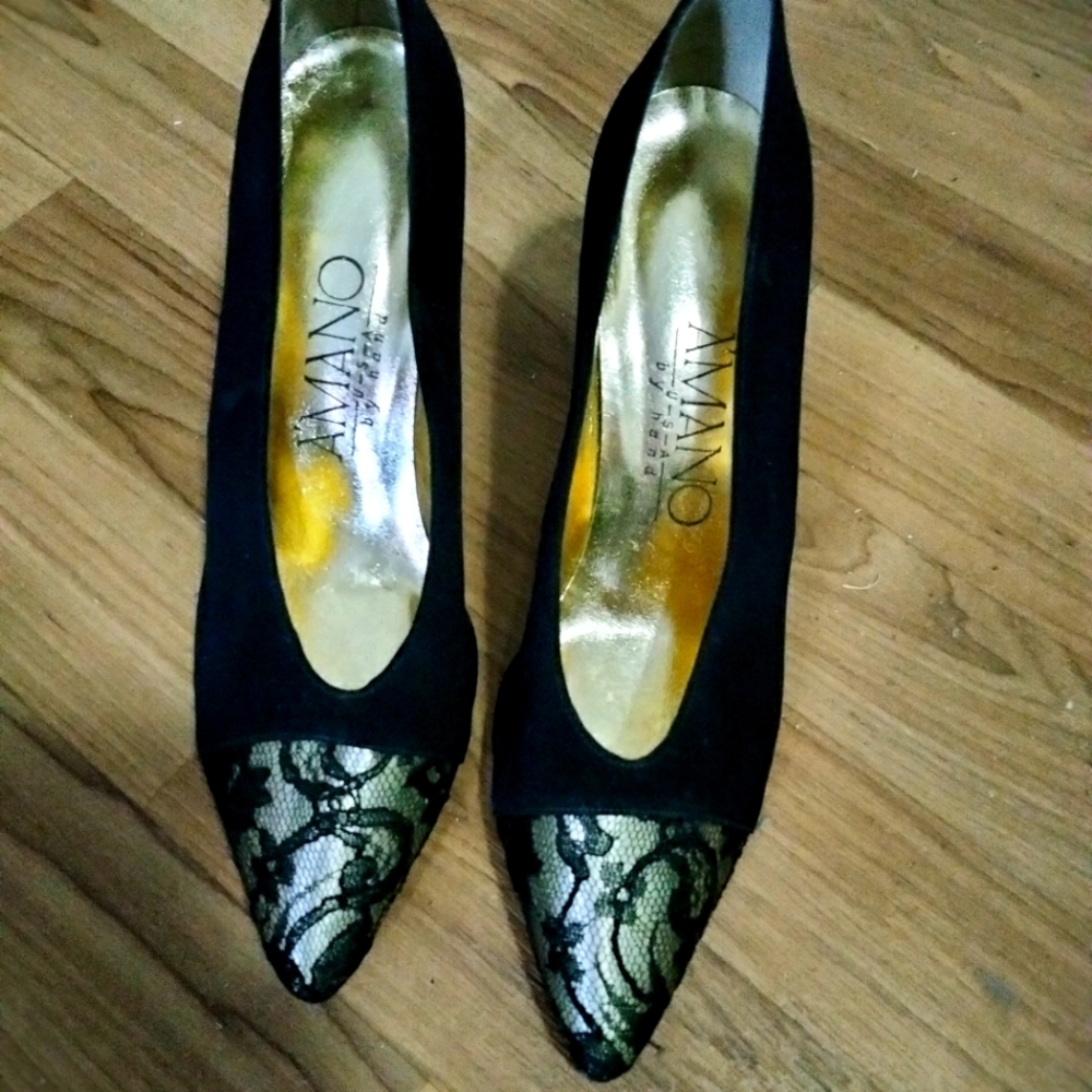 Amano Heels